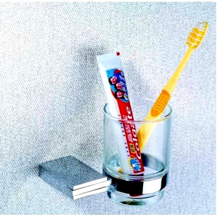 Как выбрать подвесные стаканы для зубных щеток