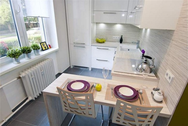 Дизайн маленькой кухни, который взорвет ваше воображение: как максимизировать пространство и создать уютное место для приготовления еды.