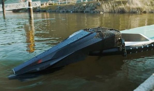 Пристрій HydroJet перетворить будь-який каяк або сапборд на моторний човен