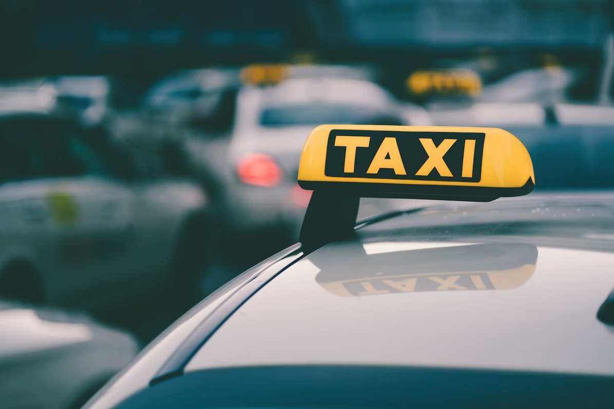 OPTI 579 в Кривом Роге: Почему выгодно и удобно пользоваться такси