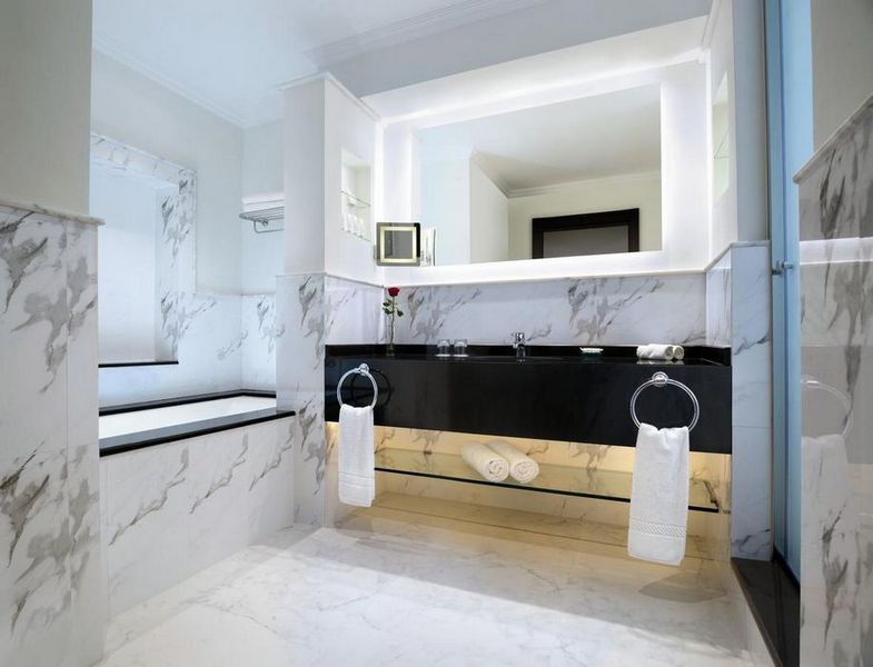 От роскошных душевых кабин до уютных спа-зон: лучшие идеи дизайна для превращения вашей ванной комнаты в оазис красоты