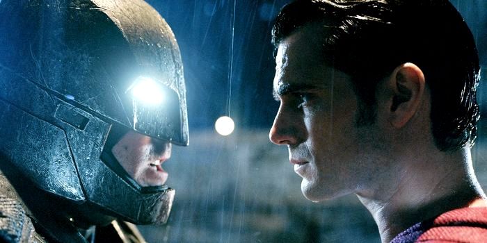 Самое грандиозное противостояние в истории кинематографа: Бэтмен против Супермена - недельный фильм и эпичная схватка героев о справедливости!