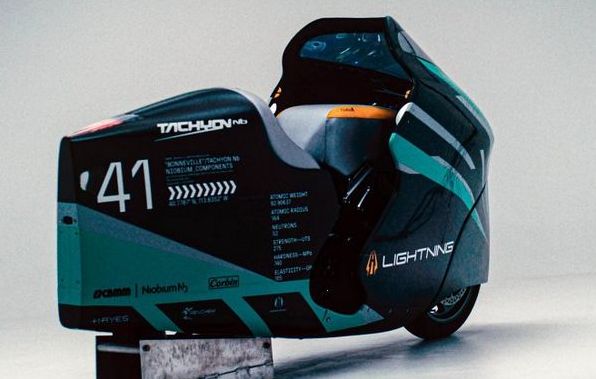 Lightning Motorcycles представила майбутнього рекордсмена наземної швидкості - електробайк Tachyon NB