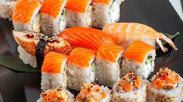 Кулинарная симфония японских суши: Путешествие гурмана с Sushi Easy