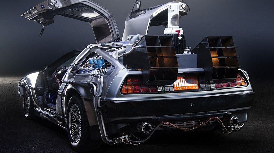 Назад у сьогодення: як збирають і продають DeLorean у наші дні