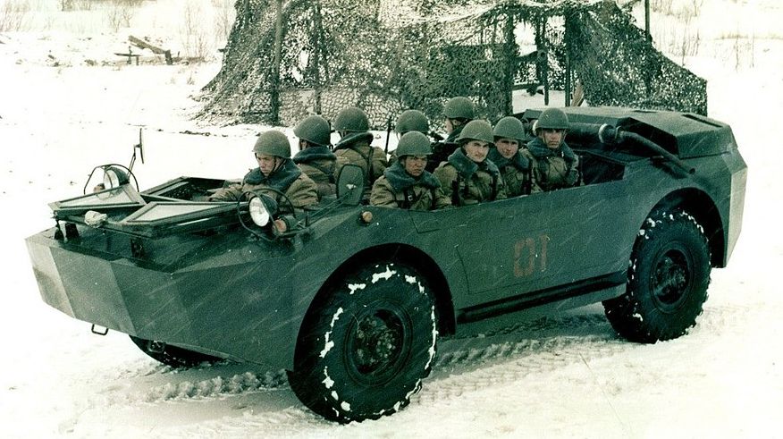 Пливуть усі! Від малого до великого: унікальні радянські військові амфібії