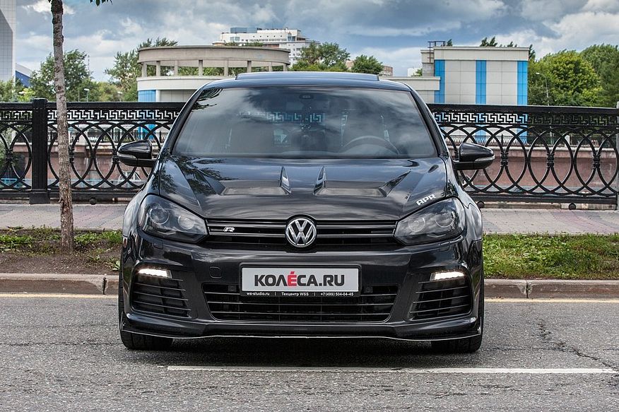 ЧеRна конячка: тюнінг Volkswagen Golf Mk6 R20