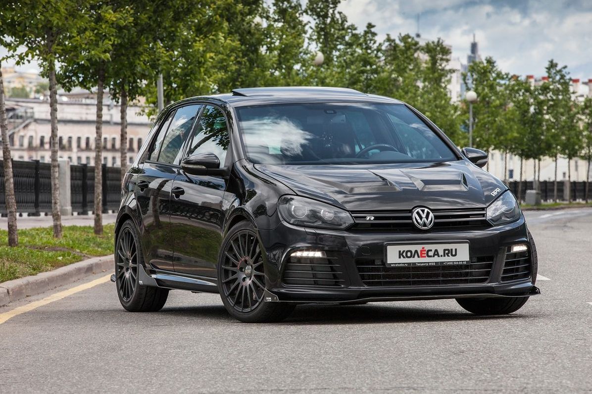 ЧеRна конячка: тюнінг Volkswagen Golf Mk6 R20