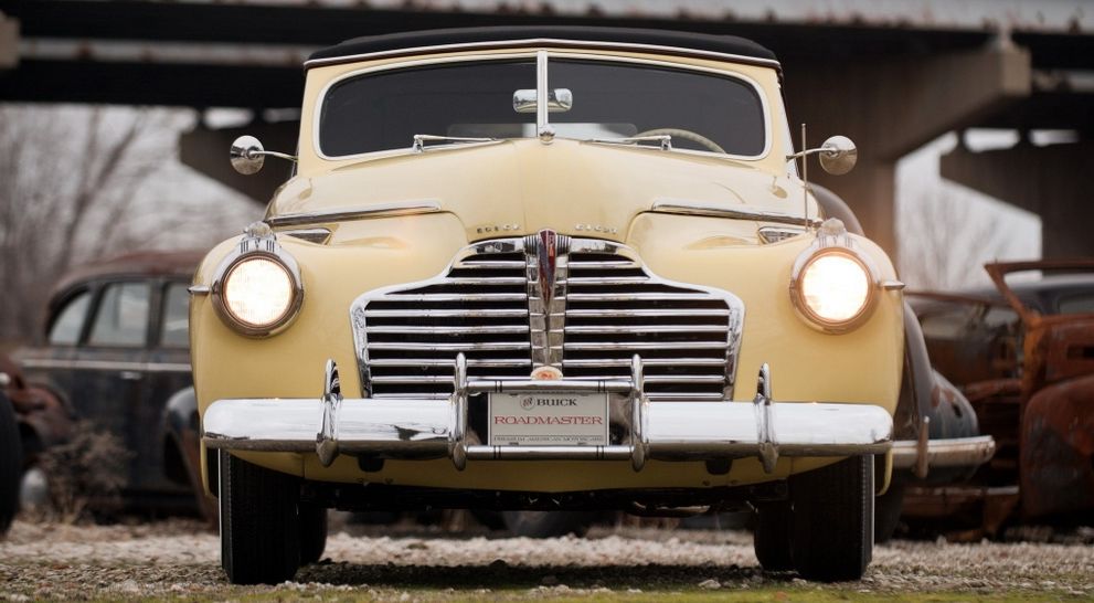 Храм возз'єднання: Buick Roadmaster Convertible з фільму «Людина дощу»