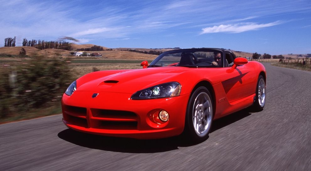 Сучасний Dodge Viper і його предки: змії з баранячою головою