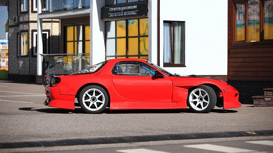 Тюнінг Mazda RX7 FD3S: псс, хлопче - не хочеш трохи JZ?