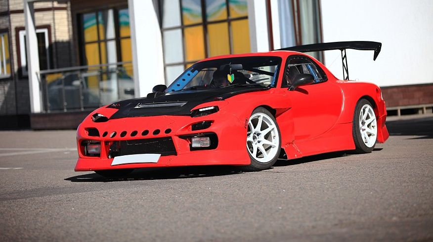 Тюнінг Mazda RX7 FD3S: псс, хлопче - не хочеш трохи JZ?